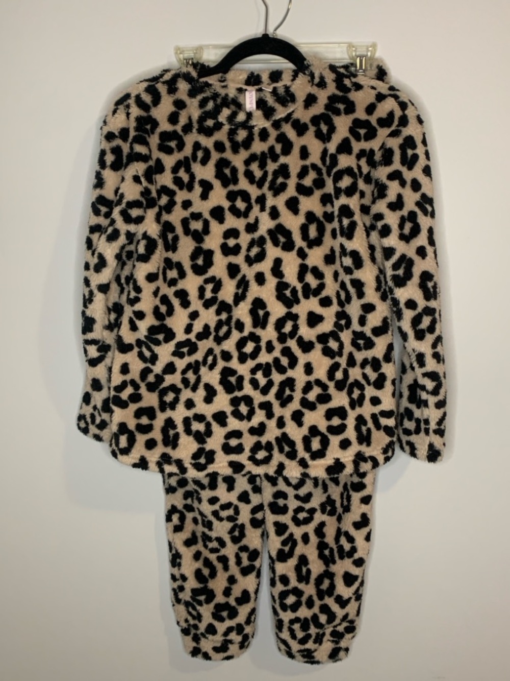 Joyspun Leopard Plush Faux Fur Pajama Set in Beige and Black